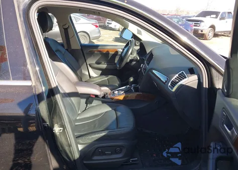 2011 Audi Q5 2.0T Premium z USA, uszkodzony, nr VIN WA1LFAFP2BA071083